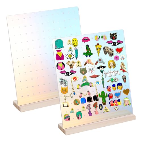 JUXYES Paquete de 2 soportes de exhibición de pines esmaltados acrílicos con base de madera, organizador de pines de mesa, soporte de exhibición de pines esmaltados para insignias de premio, pines