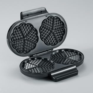 Open SEVERIN WA 2106 Duo Waffle Maker showing the two heart-shaped non-stick cooking plates.