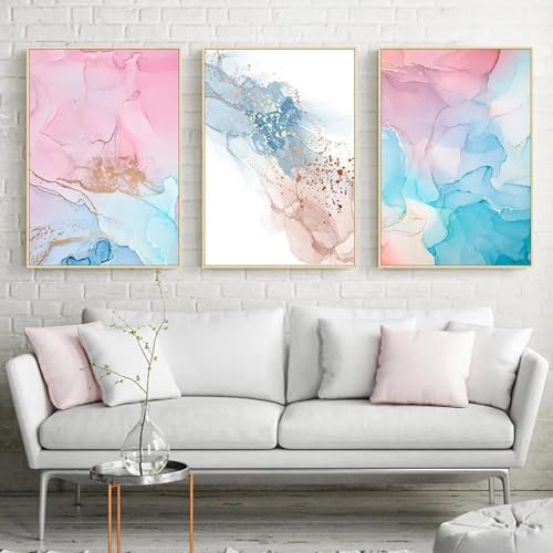 Peinture sur toile colorée abstraite pour décorer un salon nordique chaleureux