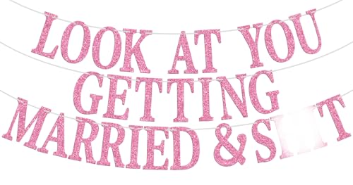 Look at You Getting Married�o�i�[�A�������̍���A�u���C�_���V�����[�p�[�e�B�[�̑����p�i�A�s���N�̃O���b�^�[�̔w�i