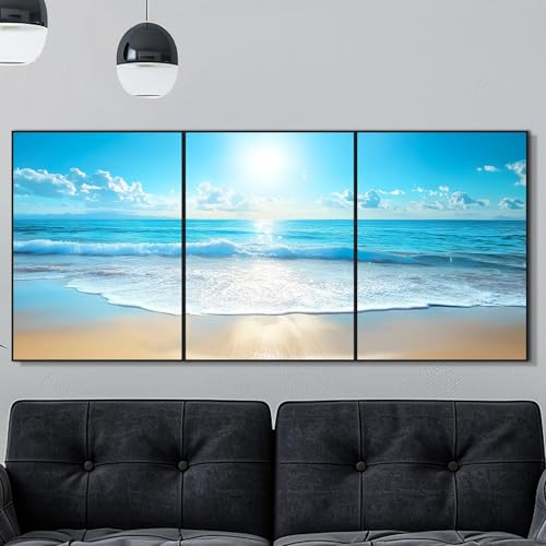 日光に照らされた青い海と砂浜、波打つ海の美しい景色を描いた風景の北欧風モダン絵画。キャンバスに描かれた壁掛けアートプリントで、アルミニウム合金フレーム付き。耐久性のある頑丈なバックボード、厚さ2.5cm、サイズ40x30cmの3枚セットです。