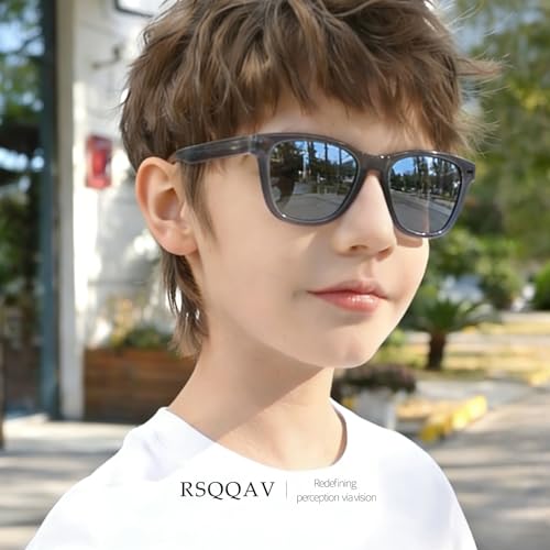 Image of Kids Polarized Sunglasses for Girls Boys UV400 Protection Classic Fashion sun Glasses Lightweight Material Age 3-10