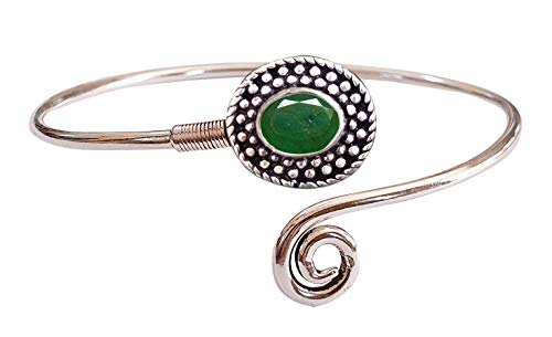 Handgemachtes Manschettenarmband für Frauen, böhmisches Stammes Design versilbert natürlicher echter Smaragd Edelstein moderner Designer Mode Armband, Party Boho Schmuck Cover