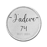 BORDS RENFORCES : Finition de qualite. Le contour de l'ecusson est brode (point bourdon) pour eviter que le tissu ne s'effiloche avec le temps. Cela assure un rendu propre et net sur votre textile.