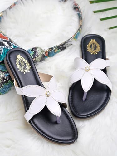 Image of Shoetopia Women Flat Sandal