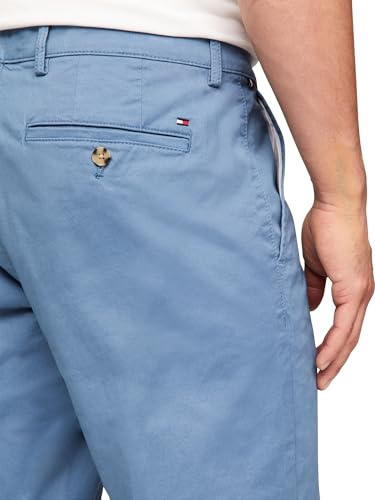 Image of Tommy Hilfiger Men's Stretch Cotton Chino Pants in Custom Fit