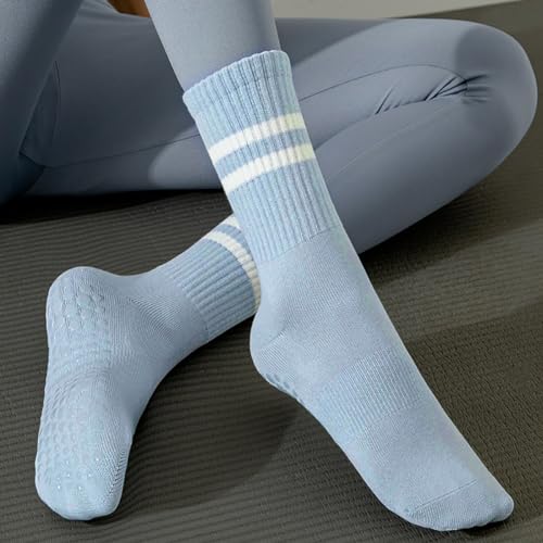 DTWAWA Womens 4Pcs Pilates Grip Socks Non Slip Yoga Socks with Grips Barre Hospital Athletic Socks for Women3