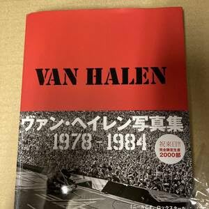 Amazon.co.jp: ヴァン・ヘイレン写真集1978－1984 ニール