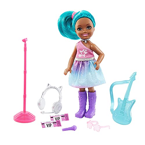 Barbie GTN87 - Chelsea-Karrierepuppe, Handwerkerin, mit berufsbezogenem Outfit und zugehörigem Zubehör – Bild 5