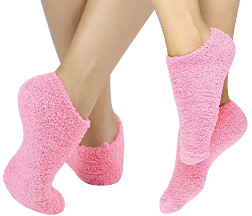 Image of ToBeInStyle Women's Pack of 6 Assorted Style Winter Socks