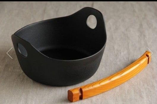 【美品】南部鉄器 釜定 洋鍋 （大）27*25*8cm Amazon.co.jp: 釜定の洋鍋 大 南部鉄器 洋鍋 : ホーム＆キッチン
