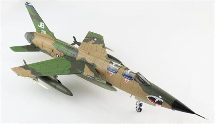 戦闘機　飛行機　模型　プラモ　ソ連　米軍　サンダーチーフ　スターファイター Amazon | ホビーボス 1/48 エアクラフトシリーズ F-105D