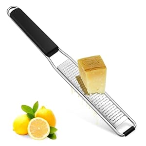 Diboniur Grattugia Limone Scorza, Grattugia Manuale per Formaggio Parmigiano Agrumi Zenzero Cioccolato Frutta Secca, Acciaio Inossidabile, con Coperchio Protettivo e Spazzola per la Pulizia