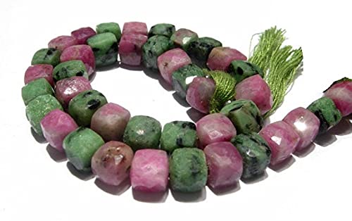 Rubis Zoisite cubes 3D facettés de 7.5-8mm pour la création de bijoux uniques en fil de 20cm