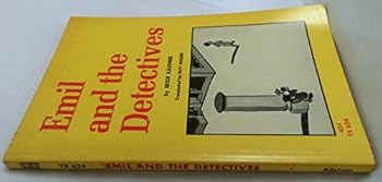 Paperback Emil and the Detectives Book