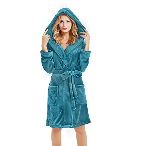 Image of U2SKIIN Women Hooded Fleece Robe, Short Plush Robes for Womens With Hood Soft Warm Spa Bathrobe