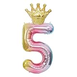 Imagen digital: si quieres celebrar una fiesta de cumpleaños o un aniversario de boda, los globos digitales con corona de colores arcoíris son la mejor opción. Puedes ajustar los números libremente. Este globo gigante dará efectos inesperados a tu fiesta.