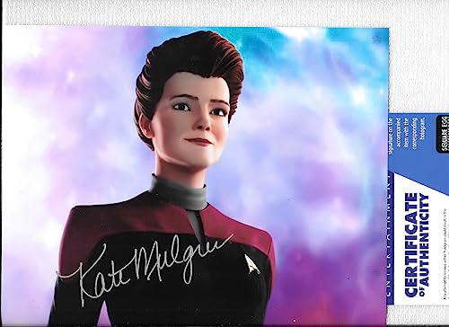 Kate Mulgrew (Captain Janeway) 8 x 10 AUTOGRAPH Photograph Star Trek Voyager #5