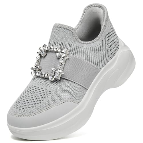 [STRDEOUT] �肨�g�킸������C ���f�B�[�X �X���b�|�� ���� �X�j�[�J�[ �r�W���[�o�b�N�� �y�� ���L �i�[�X�V���[�Y ���� �����d��