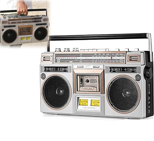 Molteplici opzioni audio: mantiene la musica fluente senza interruzioni. Il portatile Radio Box Stereo Boombox dispone di uno slot micro SD, porta USB, ingresso AUX da 3,5 mm e jack per cuffie per un divertimento audio versatile da varie fonti.