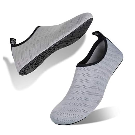 IceUnicorn Water Shoes Quick Dry Swim Aqua Barefoot Socks for Women Men(Gray Size 14)