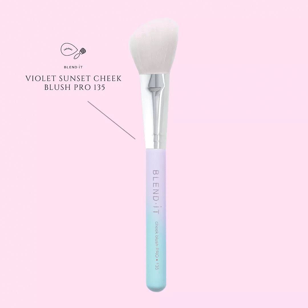 BLEND IT - Pędzel do makijażu I Cheek Blush PRO 135 pędzel do różu I mieszanka syntetycznych włosów i koziego włosia I drewniany uchwyt I mosiężna nasadka I trwały I Violet Sunset