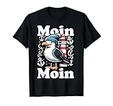 t shirt maritim herren Diese lustige Möwe mit ihrer niedlichen blauen Mütze und dem Leuchtturm im Hintergrund ist perfekt für alle, die das Meer und maritime Themen lieben. Ein tolles Design für Segler, Küstenbewohner und Möwen-Fans!