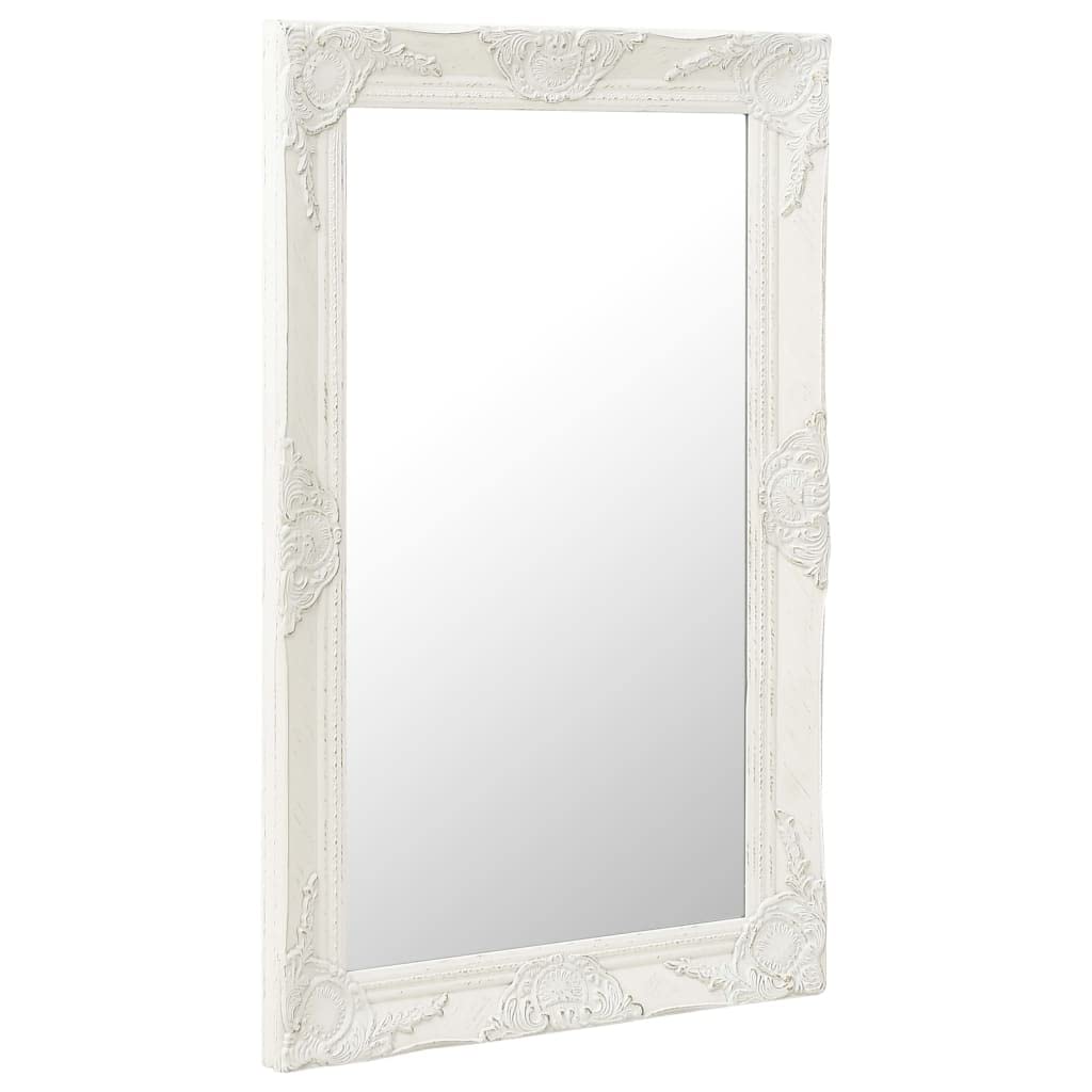 Miroir de coiffeuse baroque en bois blanc pour illuminer votre routine de maquillage