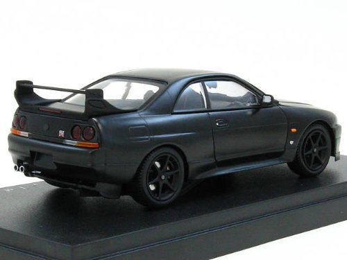 レア　Carnel 1/43 BNR34 GT-R 先行試作車両 1032.jpg