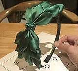 Diese Haarbänder sind aus weichem kariertem Stoff und Kunststoff, verblassen nicht, sind langlebig und fühlen sich angenehm an. Sie werden Ihren Kopf und Ohren nicht verletzen.