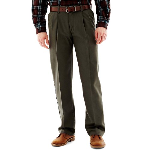 Lee Men's No Iron Relaxed Fit Pleated Pant