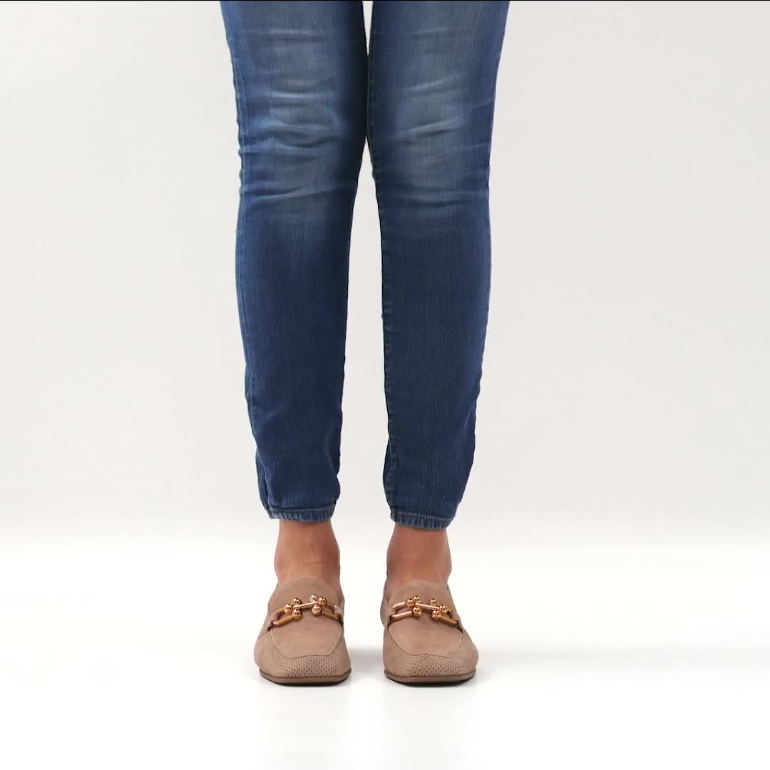 CAPRICE Damen Slipper Mit Memory-Schaum – Ultrabequem In G-Weite | Leder & Alltagstauglich