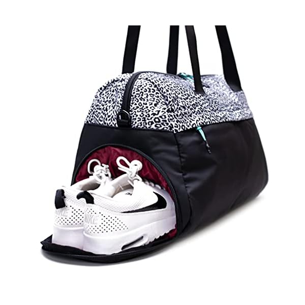 Vooray 25L Trainer Duffel Bag – Lightweight Travel Bag, Sports Gym Bag for Women and Men with Shoe Pocket, Weekender Bag for Overnight, Football, Traveling - Hospital Bag, Workout Bag - Image 4