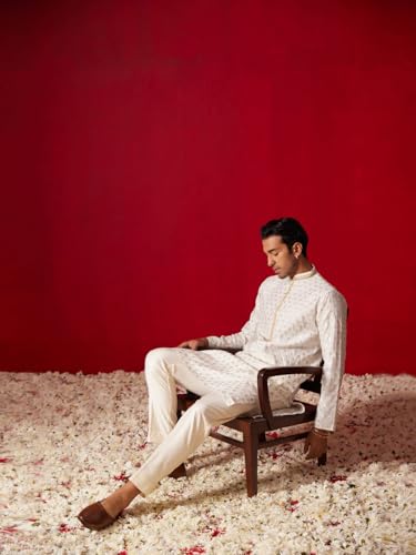 Image of VASTRAMAY Men's Silk Blend Kurta and Pyjama Set
