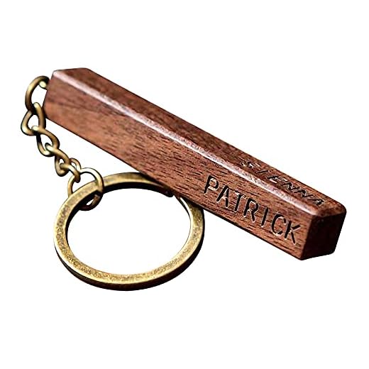 Glooraca Trä bar nyckelring personliga namn nyckelring män trä nyckelring med ingraverat namn custom nyckelring present till pappa morfar make bror, 1#, S