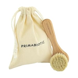 Primabiotic Cepillo de masaje facial con bolsa, producto ecológico de Europa, madera de roble y pelo de cabra, apto para todo tipo de piel, incluye bolsa hecha a mano