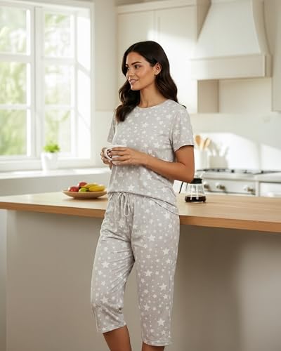 Image of Real Essentials 2 Pack: Womens Pajamas Short Sleeve Sleepwear Tops and Capri Pants Pjs Print Pajama Sets (Available In Plus)
