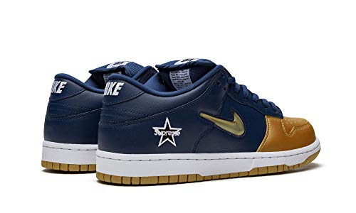 Nike Men's SB Supreme Dunk Low Sneaker3