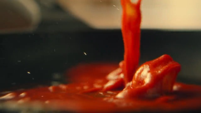 Shan Butter Chicken Recipe and Seasoning Mix 1.76 oz (50g) - Spice Powder for Juicy Chicken in Rich Tomato and Butter Sauce - Suitable for Vegetarians - Airtight Bag in a Box