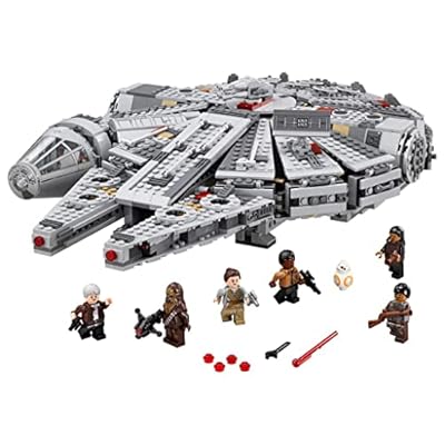 Dirige-toi vers les étoiles avec le Millennium Falcon comprenant un design profilé, un cockpit détachable, un fusil à ressorts, un jeu d'holo-échecs et bien plus encore. Parcours la galaxie avec Han Solo, Chewbacca et les autres dans le célèbre Mille...