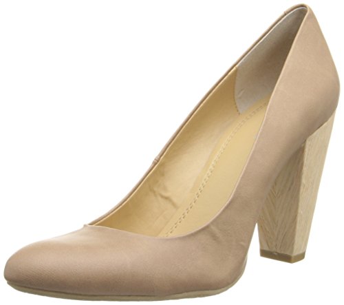 Calvin Klein Women's Garessa Dress Pump