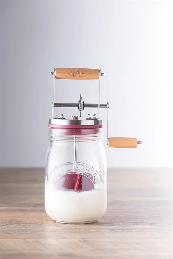 Kilner小型手動バターチャーナー　1リットル Amazon.com | Kilner Small Manual Butter Churner: Butter Dishes