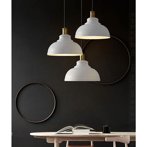 Suspension rétro en métal effet rouille pour un design rustique