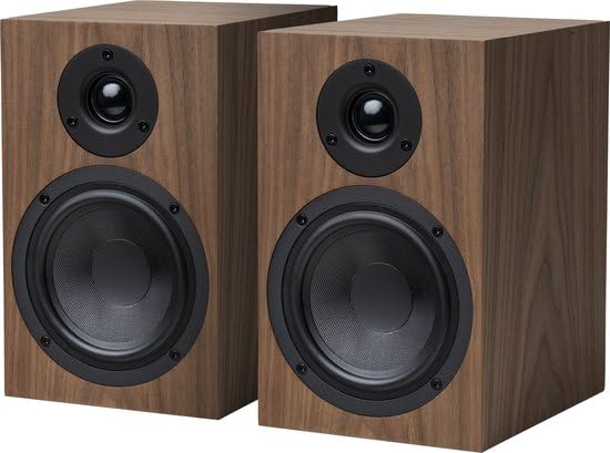 MIGLIORA IL TUO SUO: Che ti piaccia la musica, i film o i giochi, gli altoparlanti Pro-Ject Speaker Box 5 sono la scelta ideale per migliorare la tua esperienza sonora. Con il loro design elegante e le prestazioni impressionanti, questi altoparlanti sono un complemento prezioso a qualsiasi installazione audio. Scegli la chiarezza, scegli la dinamica, scegli il Pro-Ject Speaker Box 5.