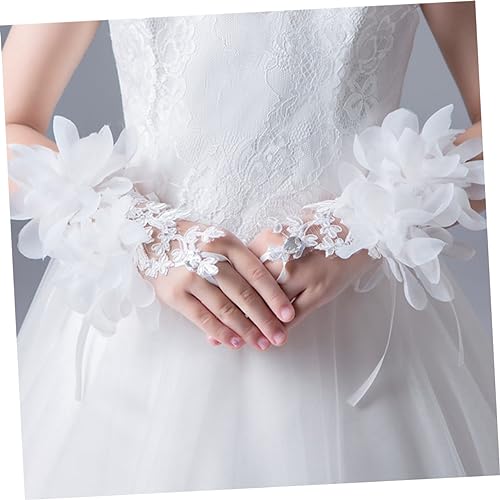 BESTYASH 1pair White Flower Girl Gloves for Boy Girl Elegant Wrist Gloves for Weddings Baptisms and Parties Dreamy Princess Costume Accessories3