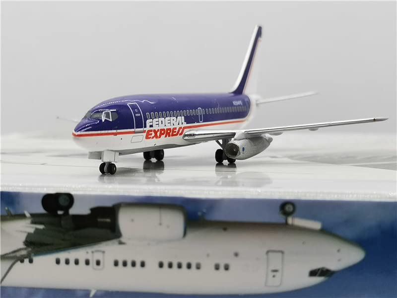 FedEx飛行機　1/200模型　　 BOEING 767-300F AIRCRAFT 