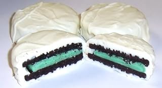 White Chocolate Covered Cool Mint Oreos in a 1 Pound White Bakery Box
