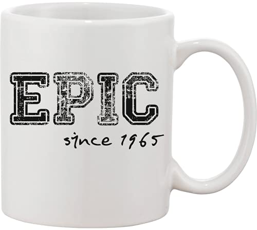 Epic From 1965 - Taza de cerámica con diseño de cumpleaños con texto en inglés "Celebrate The Your You was Born