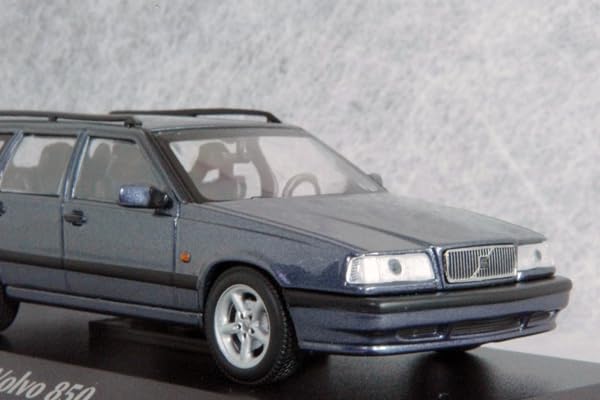1/43　ボルボ850 ミニチャンプス　　オメガ　ミニカー　　ワゴン Amazon | ○ 1/43 ボルボ 〓 850 ステーション ワゴン / 1994年 ブルー