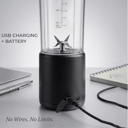 Image of SOLARA Blendkwik Pro Portable Blender - USB Rechargeable, 4000mAh, 180W, 450ml, for Smoothies, Juices & Ice Crushing - Black Knight